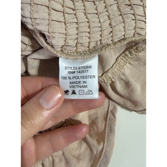 Blashe Large Fitted Coquette Cottagecore Feminine Neutral Girly Ruffle Top - Picture 6 of 9